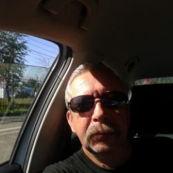 Энергичный парень приглашаю на встречу девушку для секса в е